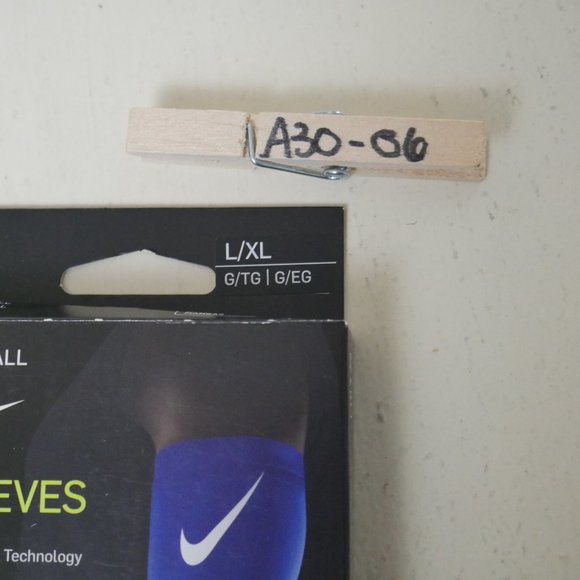 Nike Pro Dri Fit 3.0 Compression Football 2 Arm Sleeves Size L/XL- Royal Blue - Picture 3 of 3